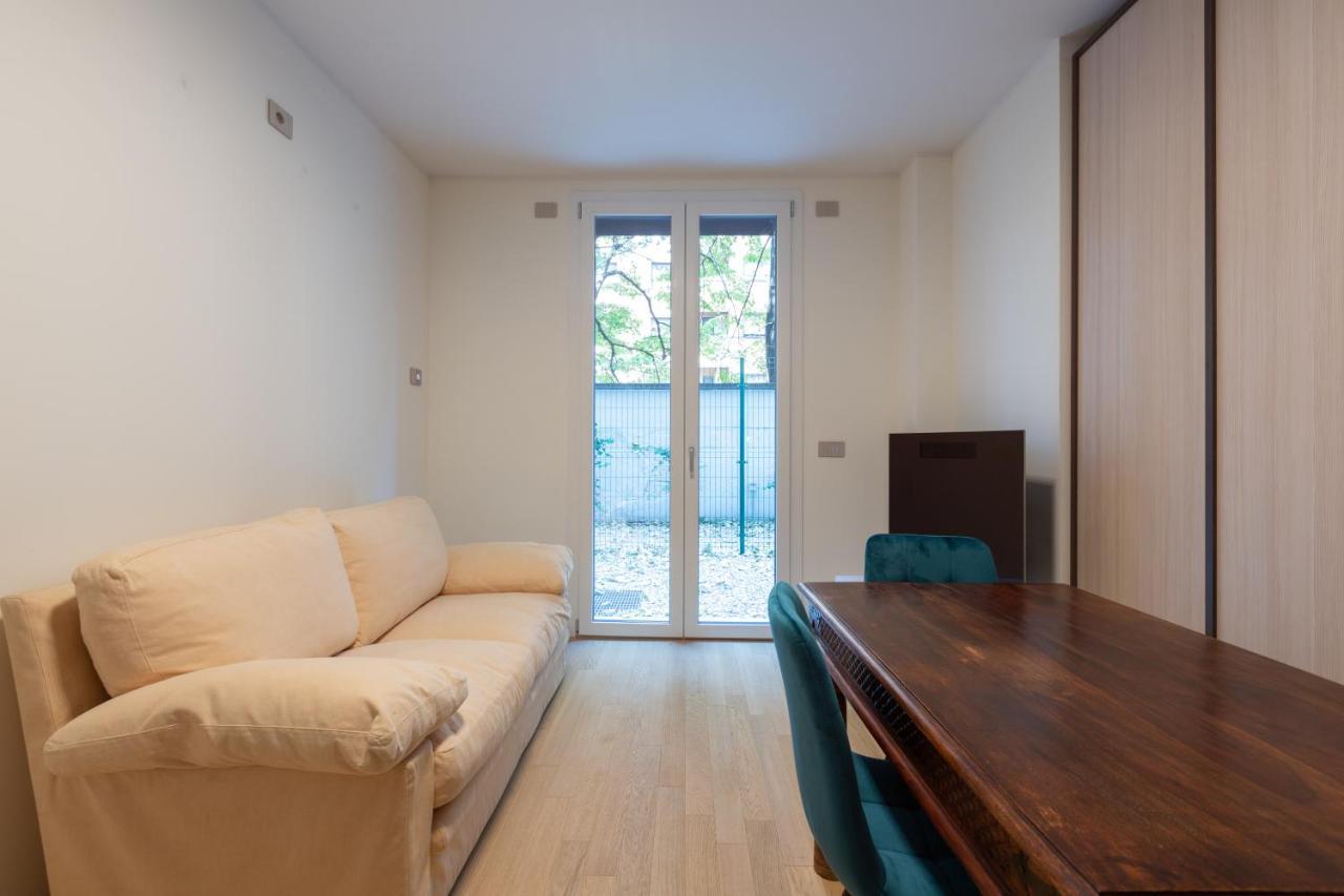 Apartmán Cozy Flat With Parking Milán Exteriér fotografie